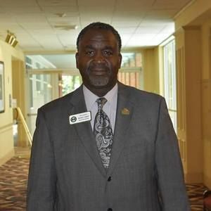 Meet your Posher, Kenneth